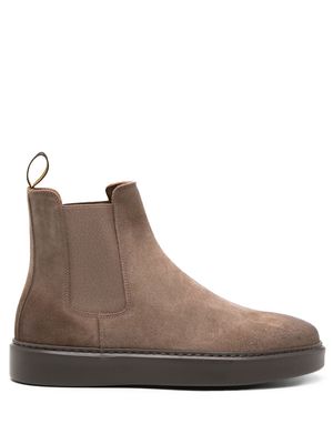 Doucal's suede Chelsea ankle boots - Brown