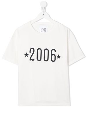 Douuod Kids 2006 star-print T-shirt - White