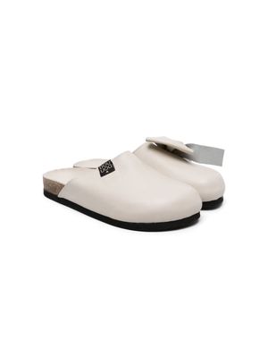 Douuod Kids Birky suede slippers - Neutrals