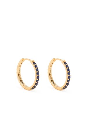 DOWER AND HALL sapphire-embellished huggie hoops - Gold