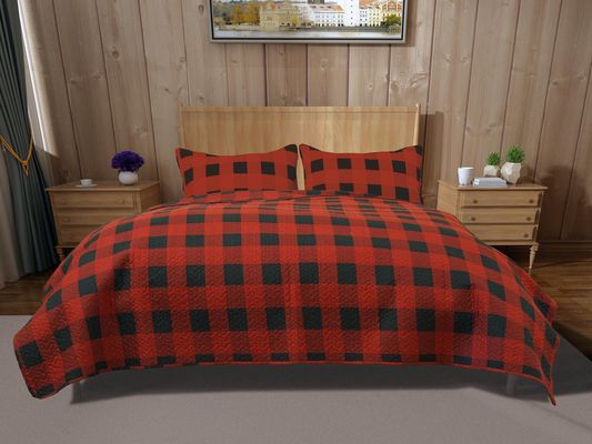 Down Home Buffalo Check Quilt Set in Black/Red Full Queen