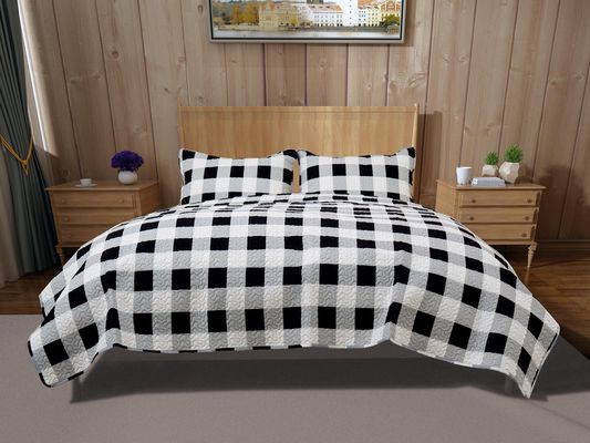 Down Home Buffalo Check Quilt Set in Black/White King