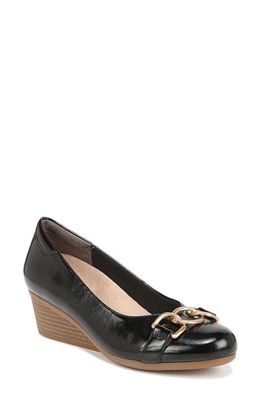 Dr. Scholl's Be Adorned Chain Wedge Pump in Black