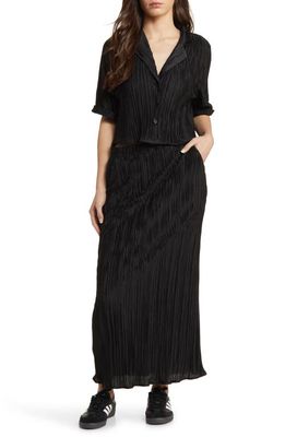 Dressed in Lala Est La Vie Notched Collar Plissé Top & Maxi Skirt Set in Black