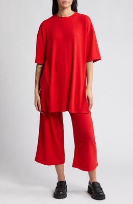 Dressed in Lala Lex Ribbed Oversize T-Shirt & High Waist Crop Pants Set in Cherry Red 