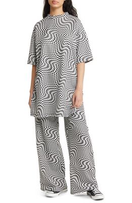 Dressed in Lala Next Level Oversize T-Shirt & High Waist Crop Pants in Groovy Black Check