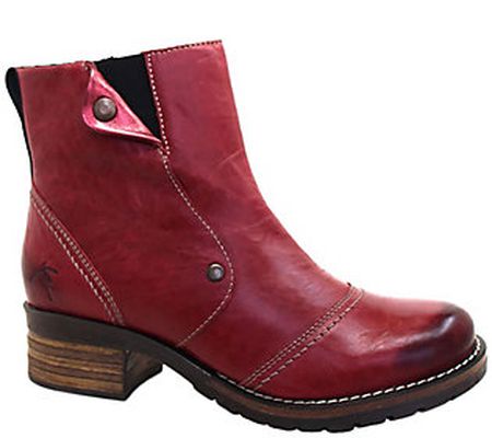Dromedaris Leather Ankle Boots - Kassia