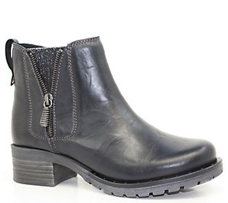 Dromedaris Leather Ankle Boots - Kelyn
