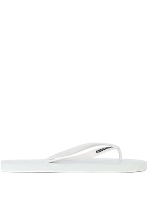 Dsquared2 branded flip-flops - White