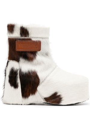 Dsquared2 Cowhide faux-fur ankle boots - White