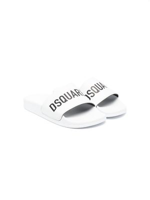 Dsquared2 Kids logo-print grained-texture slippers - White