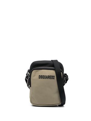 Dsquared2 logo-plaque shoulder bag - Neutrals