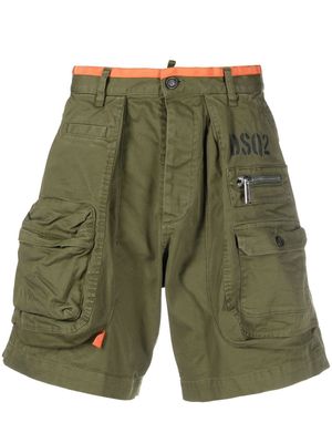 Dsquared2 logo-print multi-pocket Bermuda shorts - Green