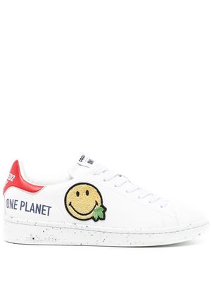 Dsquared2 One Planet graphic-print lace-up trainers - White