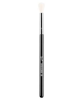 E35 Tapered Blending Eyeshadow Brush