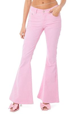 EDIKTED Cupid Flare Jeans in Pink