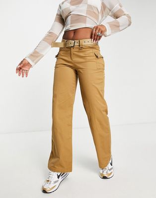 Edikted low rise straight leg cargo pants with eyelet belt-Neutral