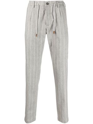 Eleventy pinstriped tapered drawstring trousers - Grey