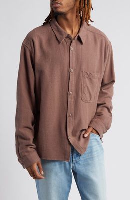 Elwood '90s Flannel Button-Up Shirt in Cedar 