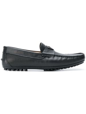 Emporio Armani logo embossed loafers - Black