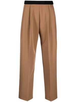 ERMANNO FIRENZE logo-waistband pleated trousers - Brown