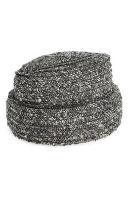 ESENSHEL Roll Cuff Hat in Black 