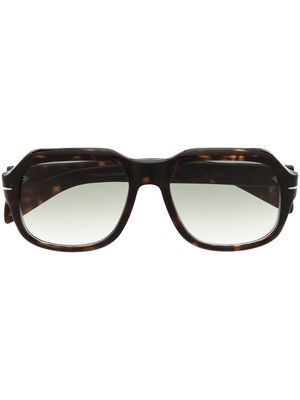 Eyewear by David Beckham DB7090 oversized sunglasses - Brown
