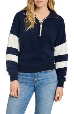 Faherty Beach Quarter Zip Fleece Pullover in Navy Multi