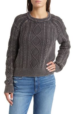 Faherty Sunwash Organic Cotton Cable Crewneck Sweater in Phantom