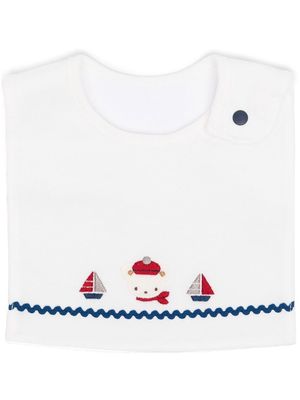 Familiar embroidered-boat cotton bib - White