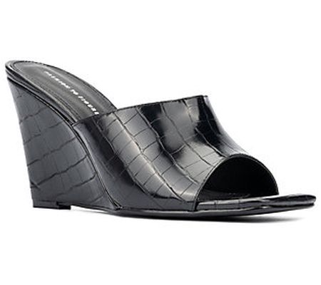 Fashion To Figure Women's Raina Wide Width Heel