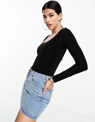 Fashionkilla sculpted scoop neck bodysuit in black