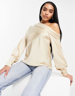 Femme Luxe satin drop shoulder woven top in beige-Neutral