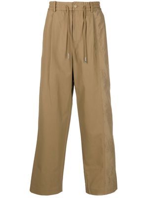 Feng Chen Wang embroidered-panel drawstring trousers - Neutrals