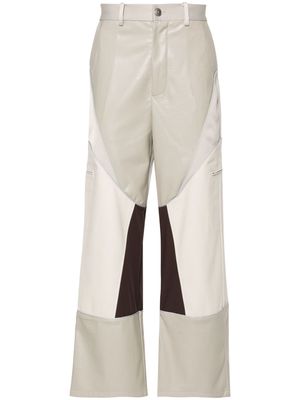Feng Chen Wang panelled straight-leg cargo pants - Grey