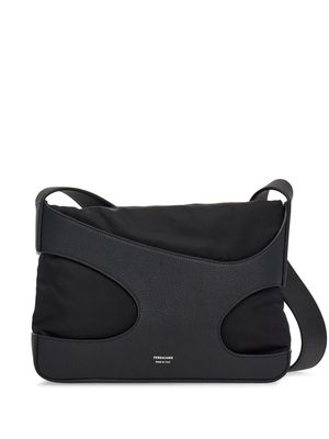 Ferragamo cut out-detail leather crossbody bag - Black