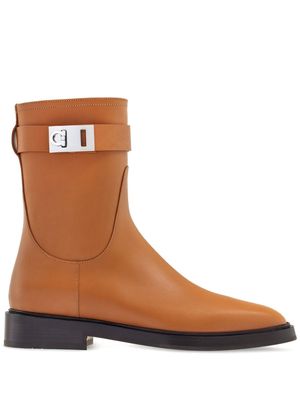 Ferragamo Gancini-detail leather ankle boots - Brown