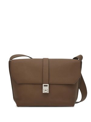Ferragamo Gancini-plaque leather messenger bag - Brown