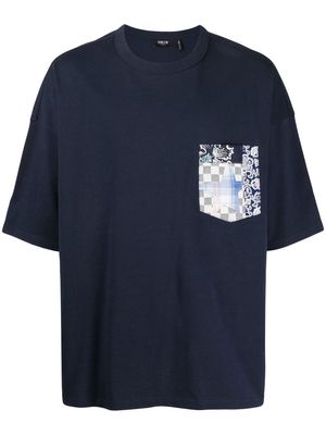 FIVE CM patch-detail short-sleeve T-shirt - Blue