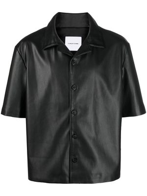 Flaneur Homme short-sleeved faux-leather shirt - Black