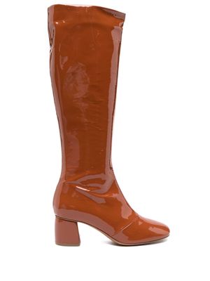 Forte Forte 60mm patent-leather knee-high boots - Brown
