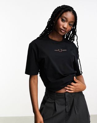 Fred Perry central logo t-shirt in black