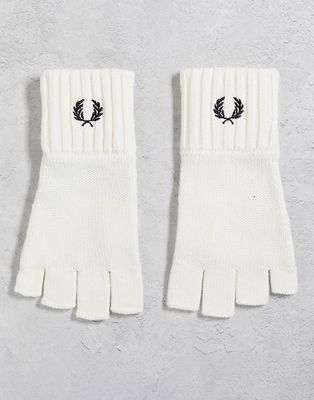 Fred Perry fingerless gloves in white