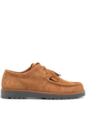 Fred Perry tassel-detailed suede loafers - Brown