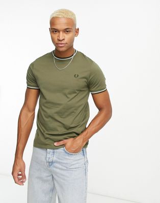 Fred Perry twin tipped t-shirt in khaki-Green