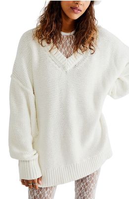 Free People Alli V-Neck Sweater in Optic White
