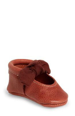 Freshly Picked Knotted Bow Crib Shoe in Autumn