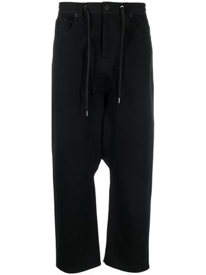 Fumito Ganryu drop-crotch cropped trousers - Black