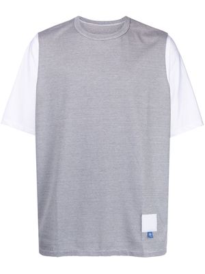Fumito Ganryu logo-patch detail T-shirt - Grey