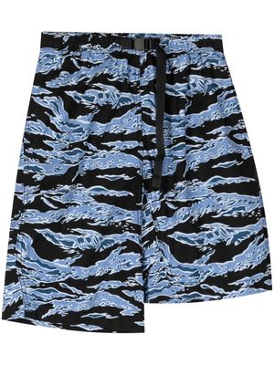 Fumito Ganryu x Phenomenon Graffiti cotton shorts - Blue